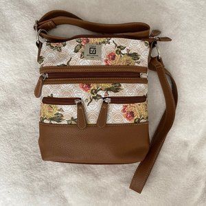 Stone Mountain Accessories Leather Crossbody bag